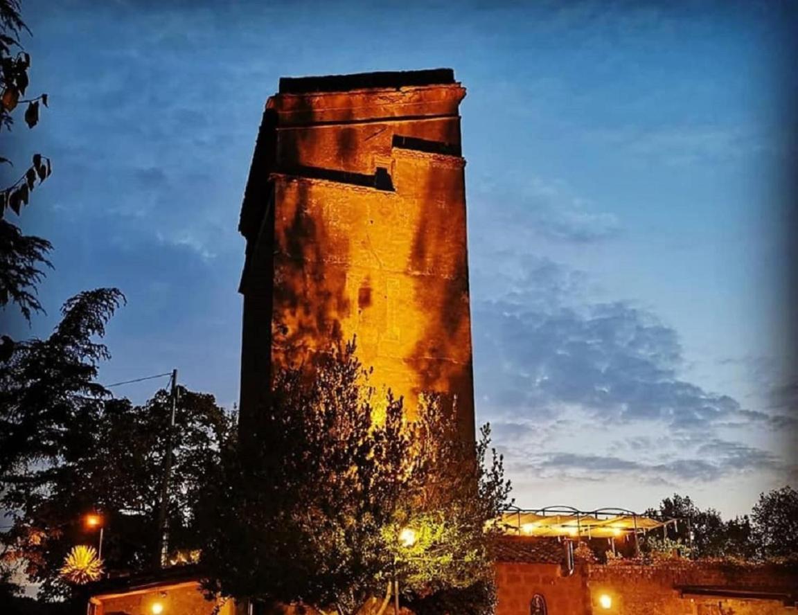 Torre Medievale Il Castellaccio Βίλα Civita Castellana Εξωτερικό φωτογραφία